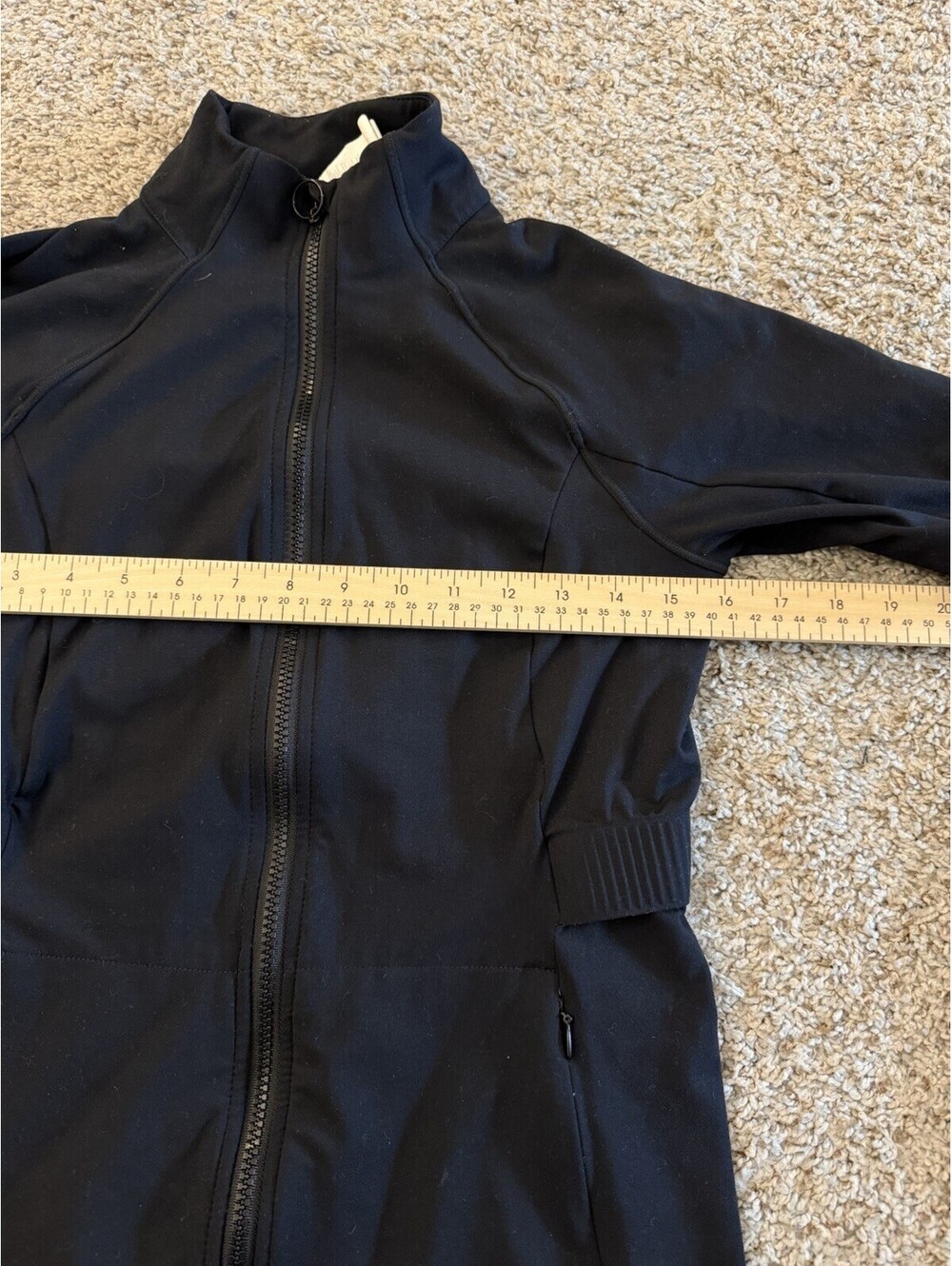 Fabletics Trinity Performance Jacket Black Zip-Up Peplum Size S Athleisure Yoga - Picture 7 of 8